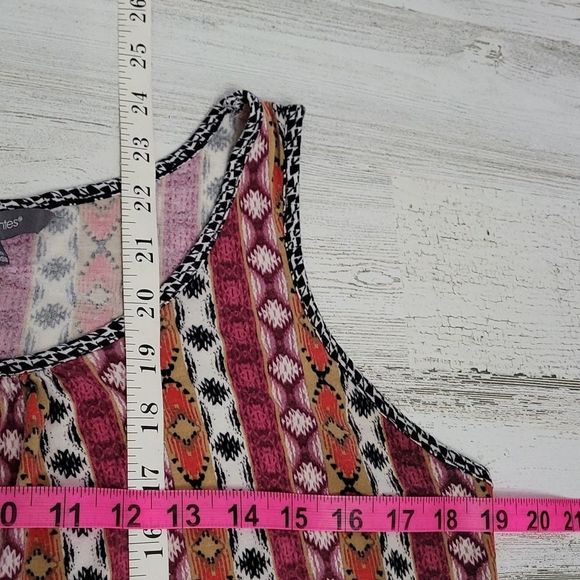 Daisy Fuentes | Pattern Print Blouse |Size: L - Picture 6 of 6